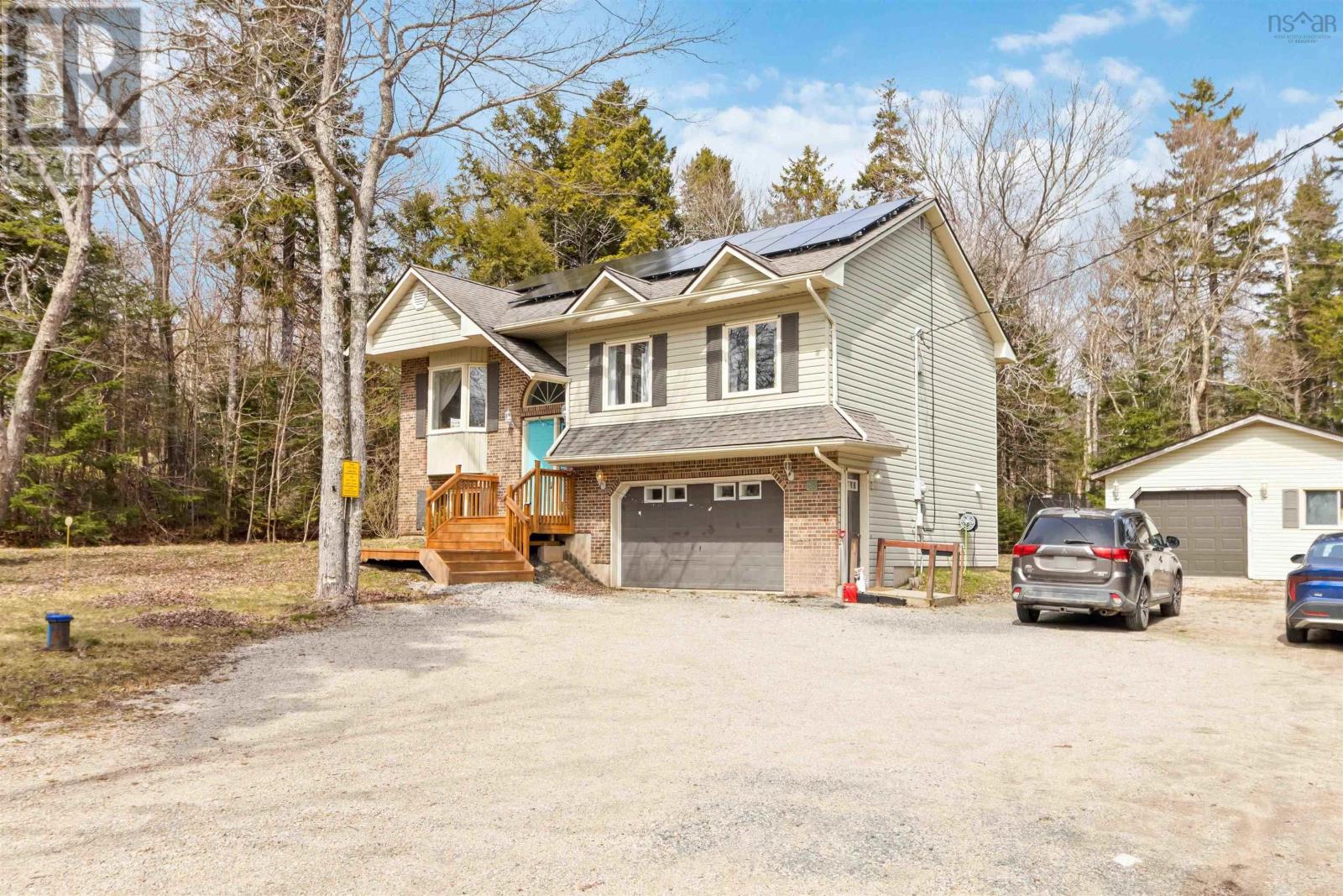 Property at 45 Rockcliffe Crescent image 1