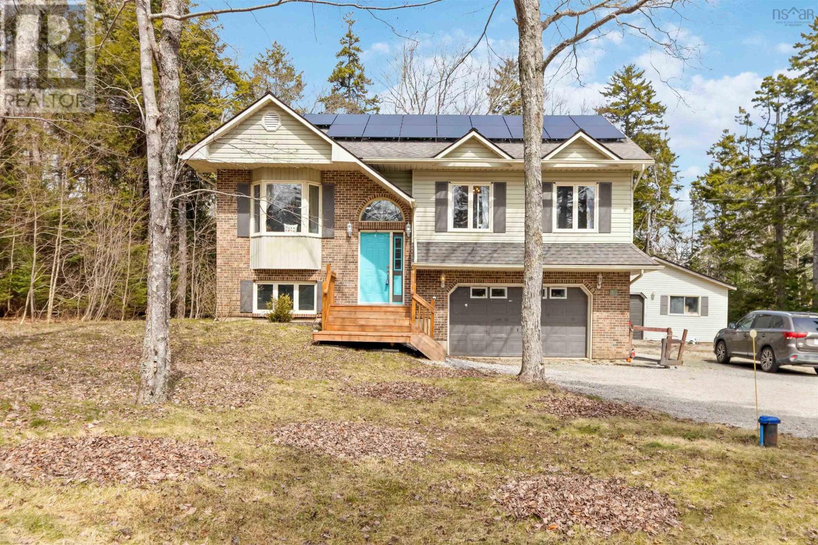 Property at 45 Rockcliffe Crescent image 3
