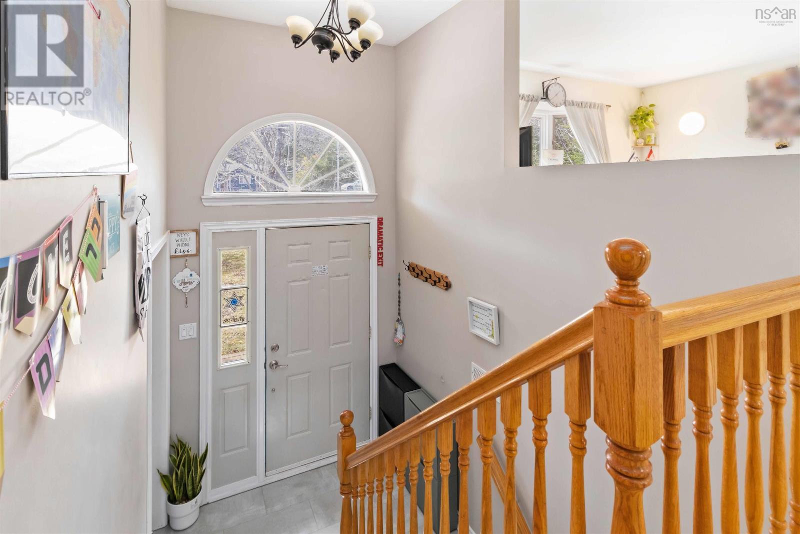 Property at 45 Rockcliffe Crescent image 5