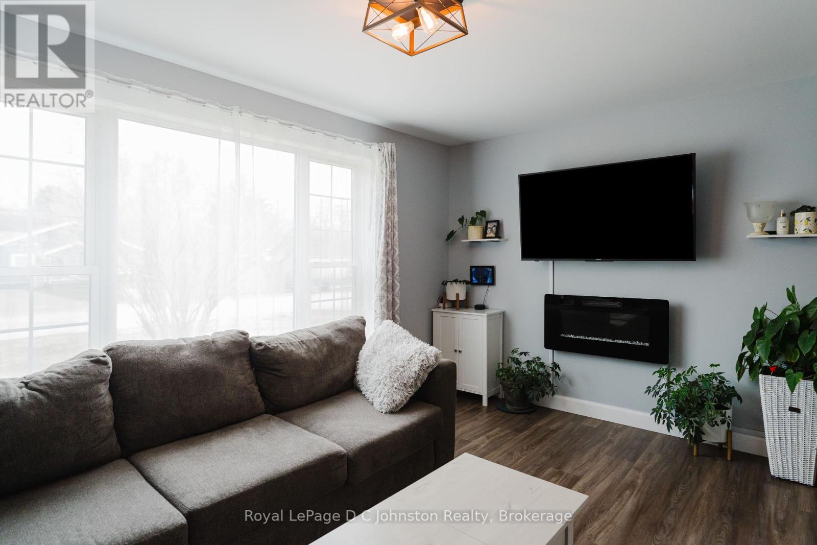 484 Angie Street, Arran-Elderslie, Ontario  N0G 2N0 - Photo 16 - X12088063