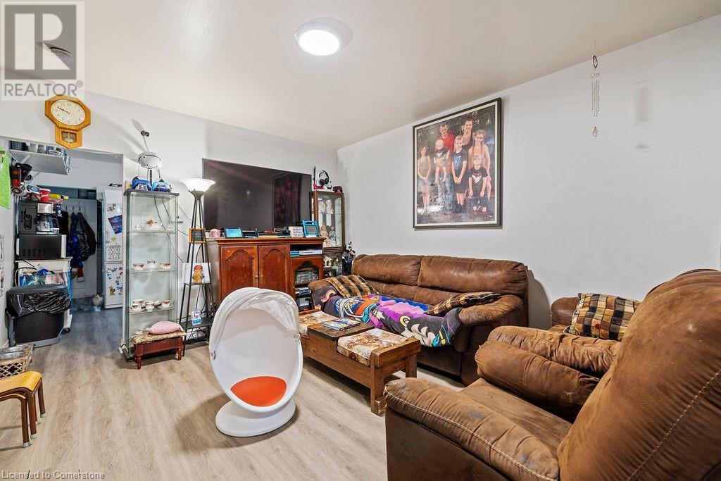 Property at 9-9.5 MARY Street image 5
