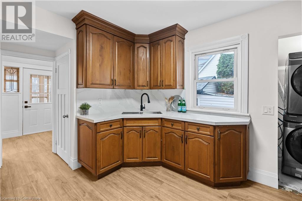 69 Roxborough Avenue, Hamilton, Ontario  L8L 1Y2 - Photo 11 - 40717855