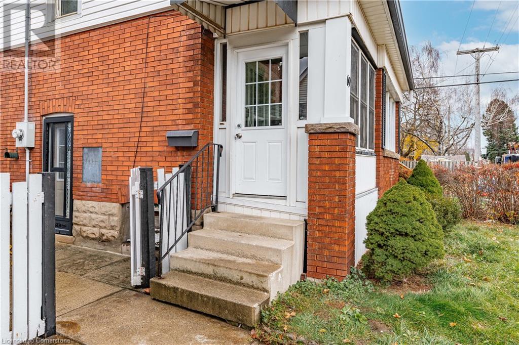 69 Roxborough Avenue, Hamilton, Ontario  L8L 1Y2 - Photo 2 - 40717855