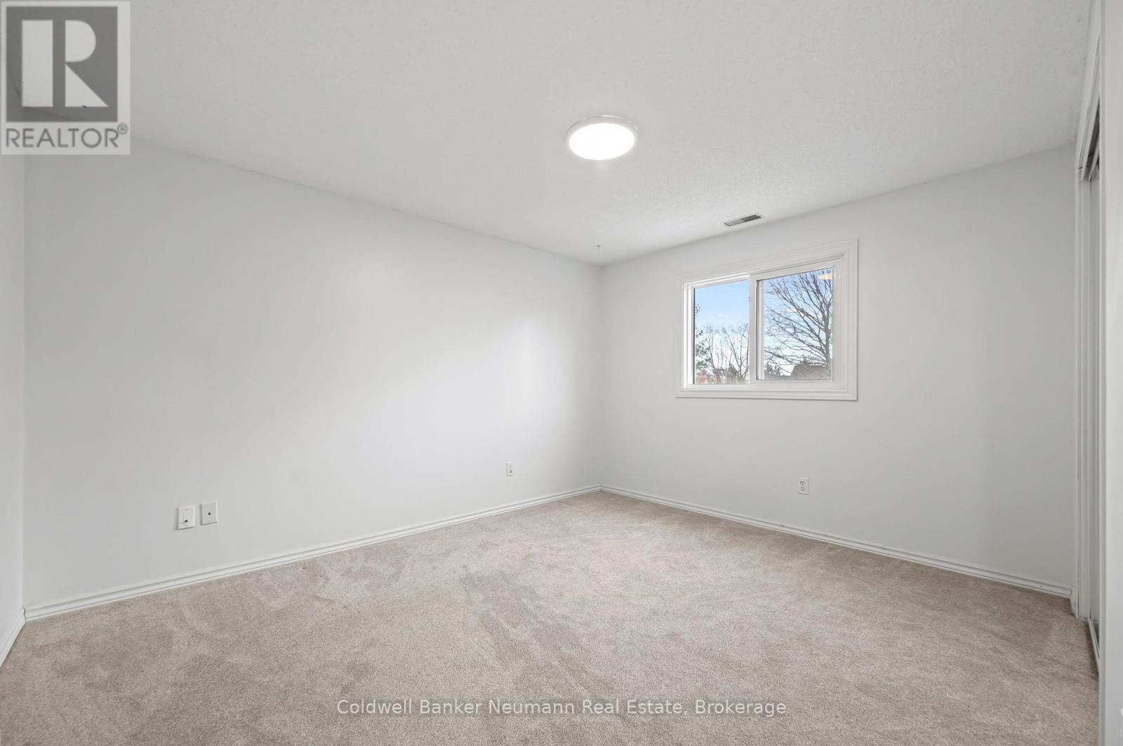 8 Goldie Avenue, Guelph, Ontario  N1H 6A4 - Photo 23 - X12086589