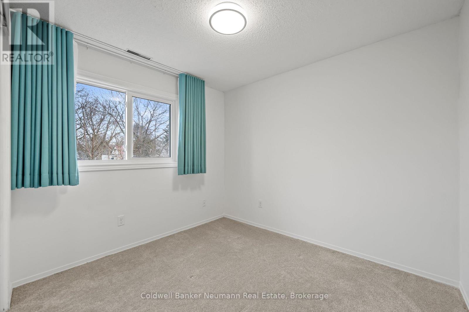 8 Goldie Avenue, Guelph, Ontario  N1H 6A4 - Photo 25 - X12086589