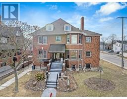 801 VICTORIA AVENUE, Windsor, Ontario