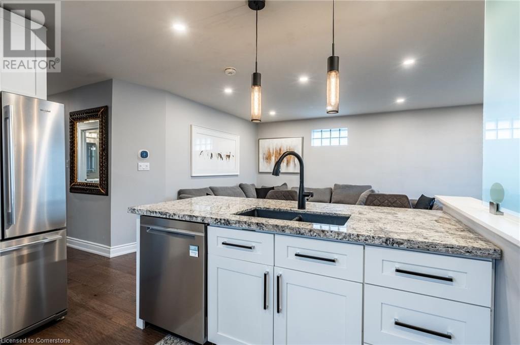 19 East 44th Street, Hamilton, Ontario  L8T 3G6 - Photo 13 - 40717640