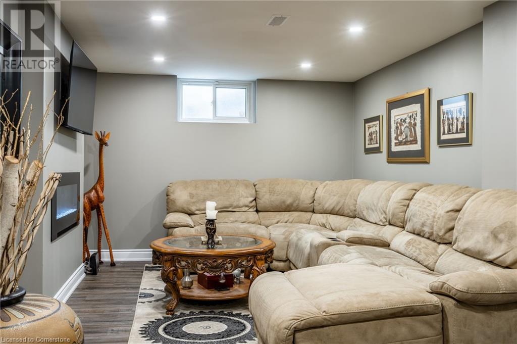 19 East 44th Street, Hamilton, Ontario  L8T 3G6 - Photo 29 - 40717640