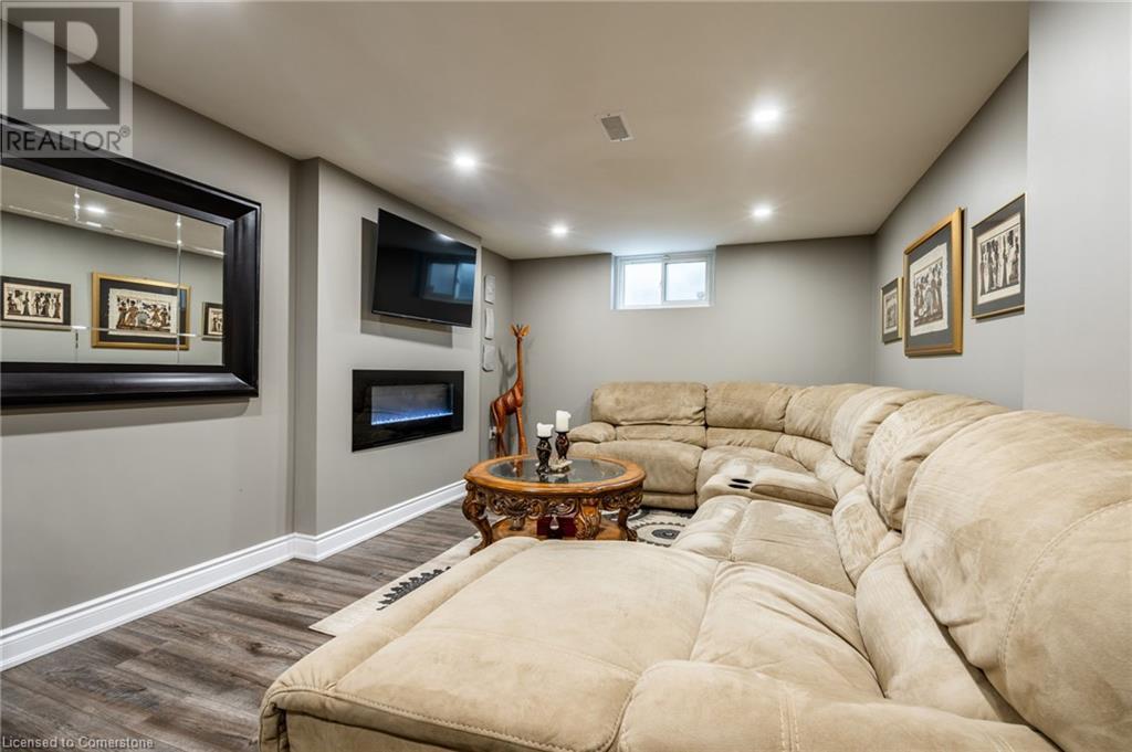 19 East 44th Street, Hamilton, Ontario  L8T 3G6 - Photo 28 - 40717640