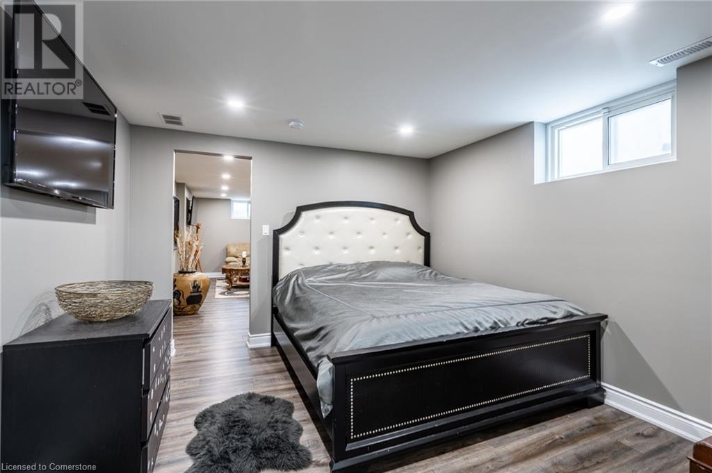 19 East 44th Street, Hamilton, Ontario  L8T 3G6 - Photo 31 - 40717640