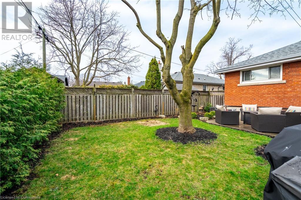 19 East 44th Street, Hamilton, Ontario  L8T 3G6 - Photo 45 - 40717640