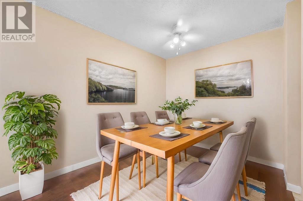 Property at 517, 30 McHugh Court NE image 3