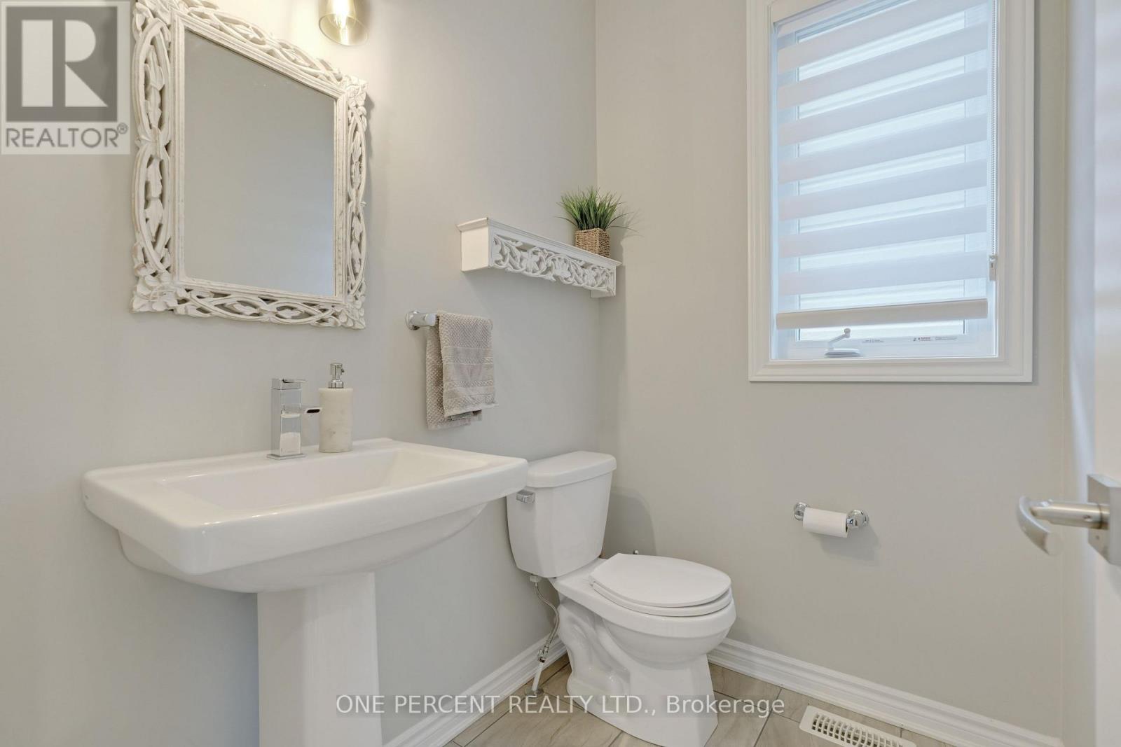 Property at 549 ARUM TERRACE image 5
