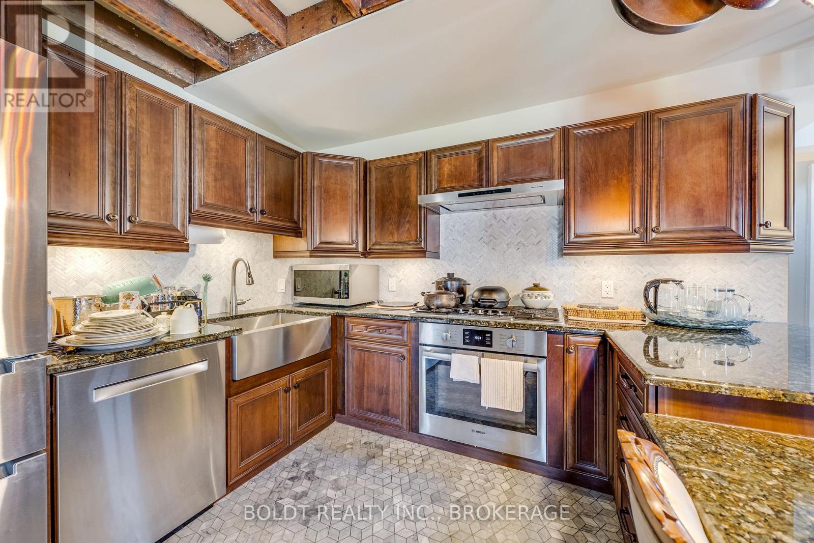 2440 Decew Road, Thorold, Ontario  L0S 1E6 - Photo 15 - X12088131