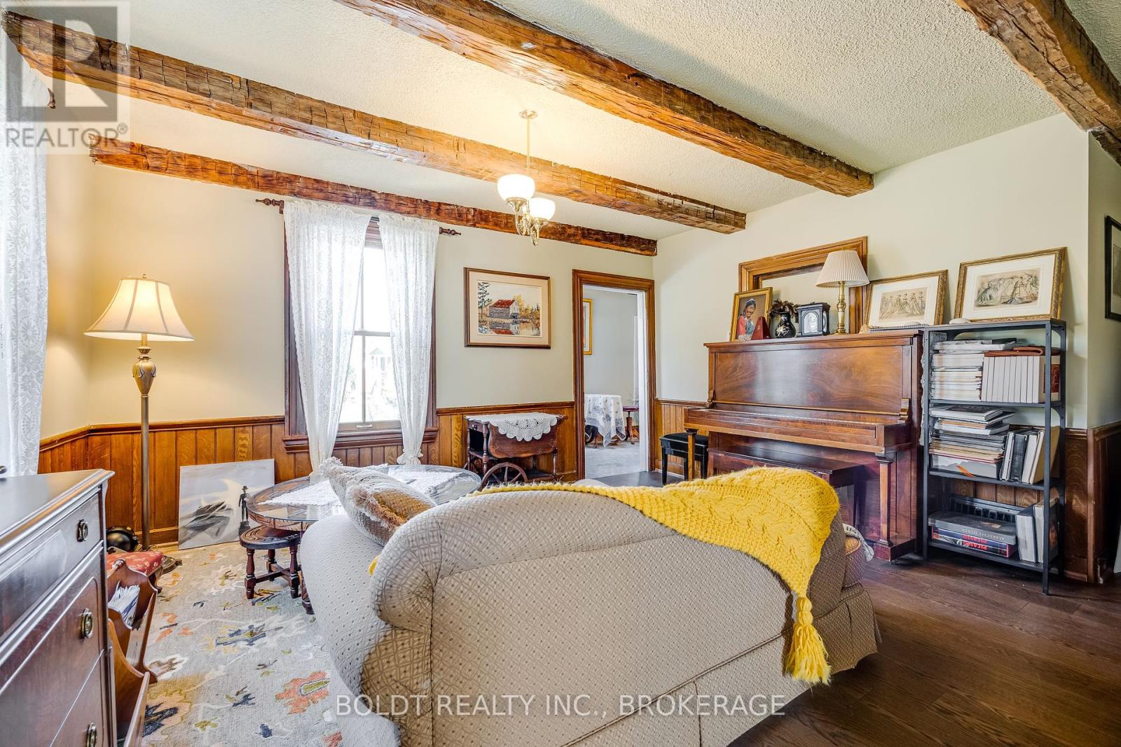 2440 Decew Road, Thorold, Ontario  L0S 1E6 - Photo 25 - X12088131