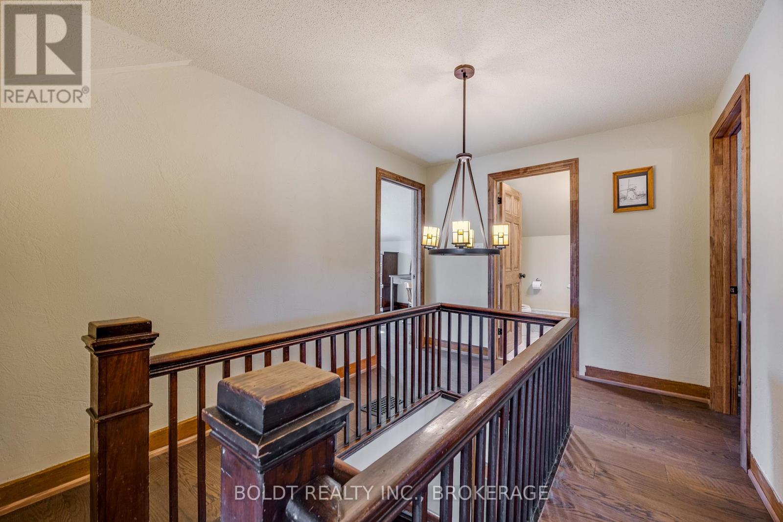2440 Decew Road, Thorold, Ontario  L0S 1E6 - Photo 32 - X12088131