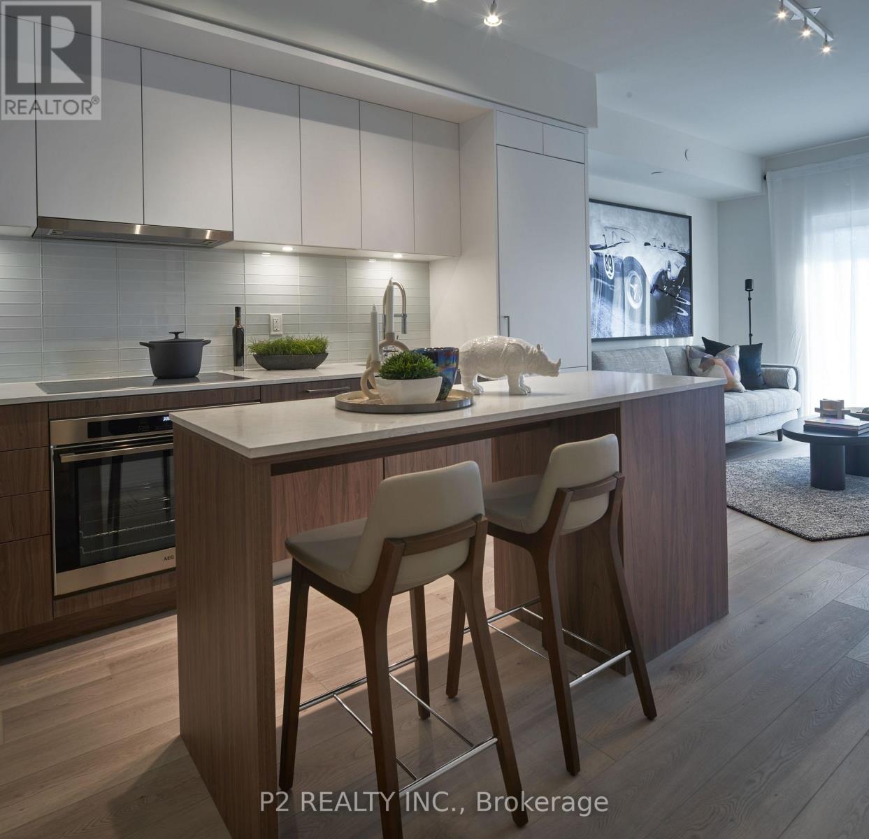 206 - 863 St.clair Avenue W, Toronto, Ontario  M6C 1C4 - Photo 2 - C12053942