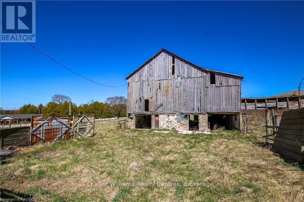 501426 Grey Road 1, Georgian Bluffs, Ontario  N0H 2T0 - Photo 13 - X12088086