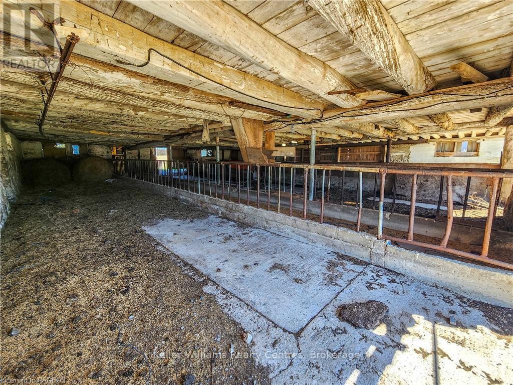 501426 Grey Road 1, Georgian Bluffs, Ontario  N0H 2T0 - Photo 17 - X12088086