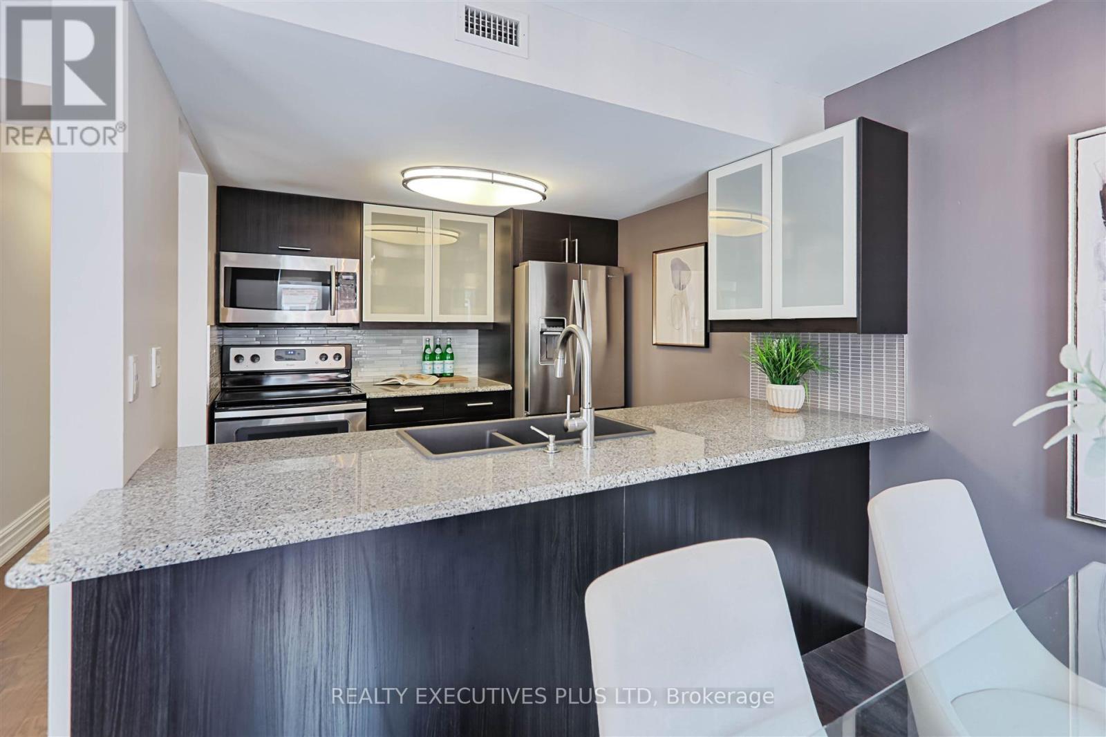 9 - 98 Redpath Avenue, Toronto, Ontario  M4S 2J7 - Photo 5 - C12088094