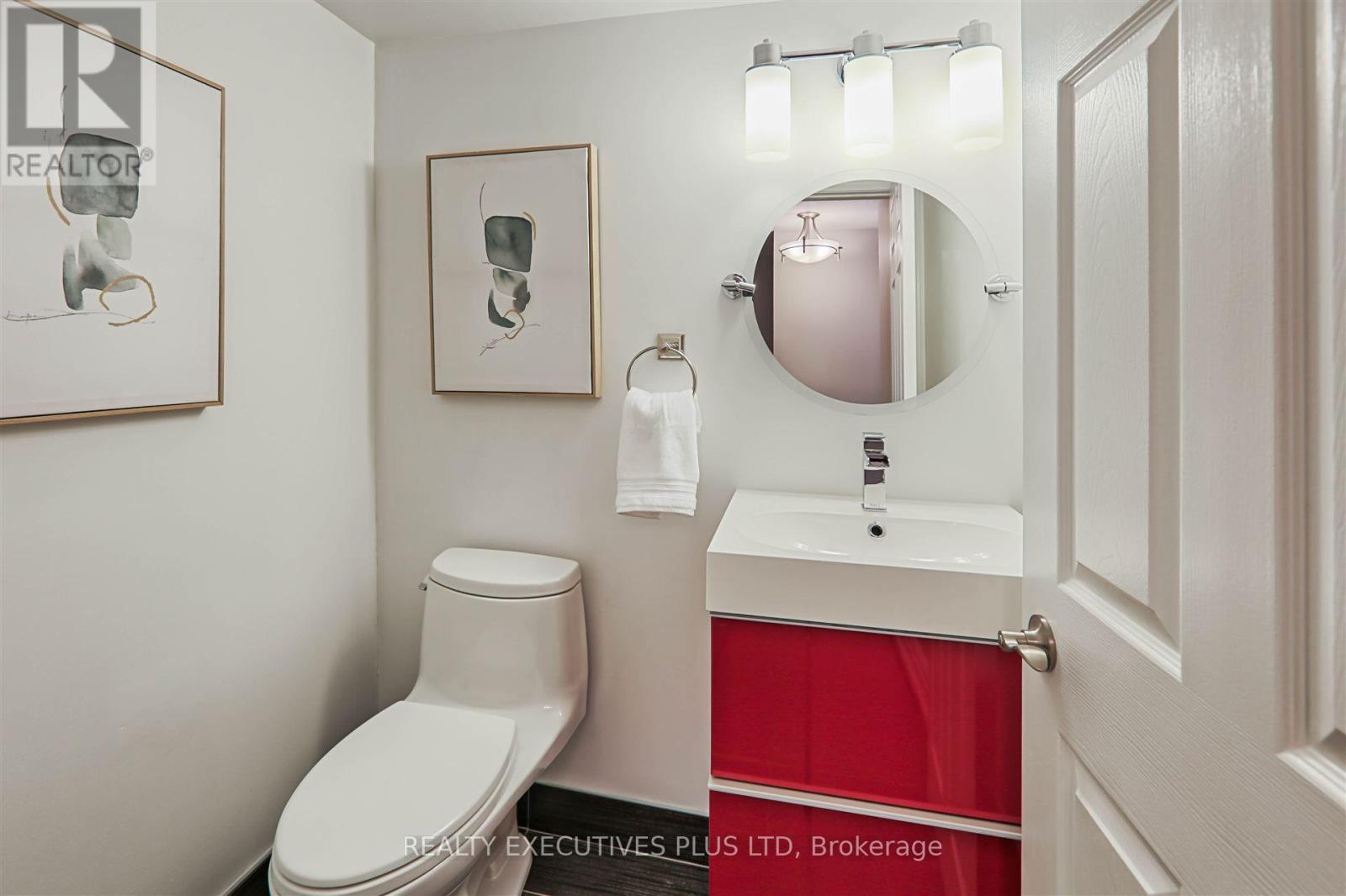 9 - 98 Redpath Avenue, Toronto, Ontario  M4S 2J7 - Photo 8 - C12088094