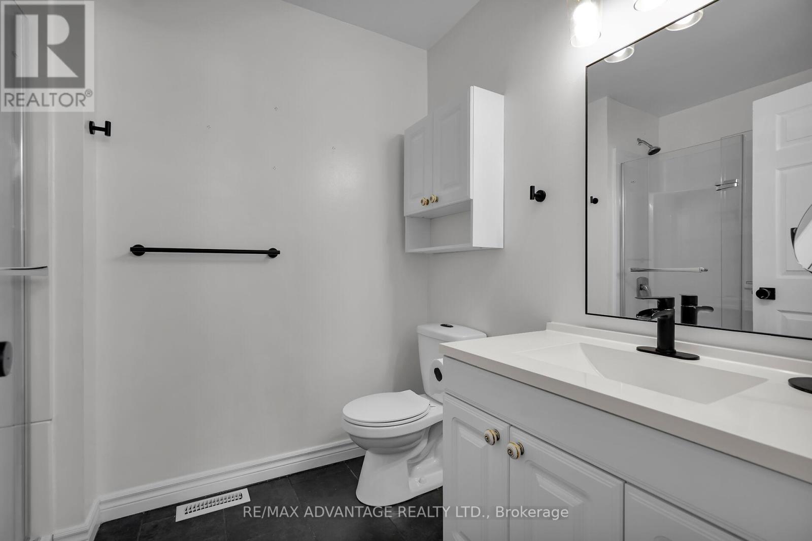 14 - 1415 Commissioners Road W, London South, Ontario  N6K 1E2 - Photo 24 - X12082975