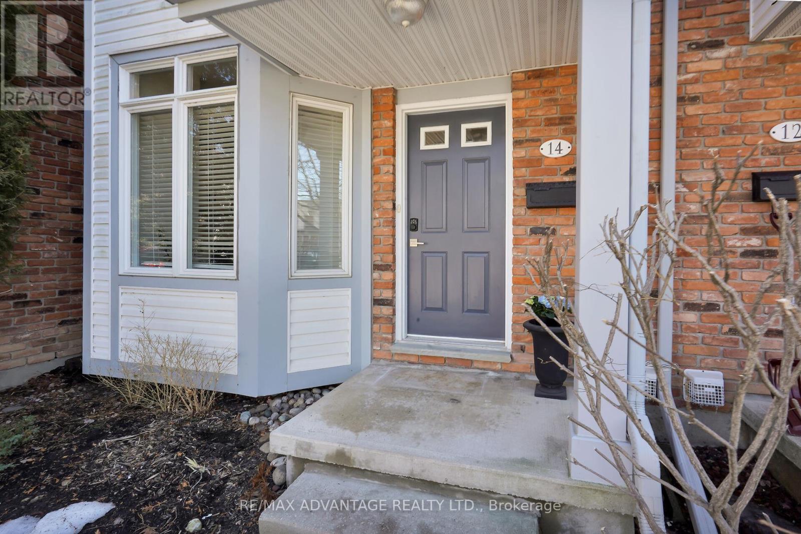 Property at 14 - 1415 COMMISSIONERS ROAD W image 4