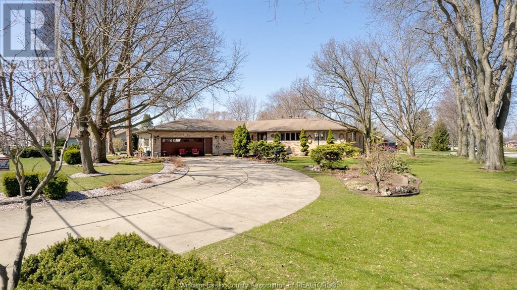 Property at 336 WEST BELLE RIVER image 3