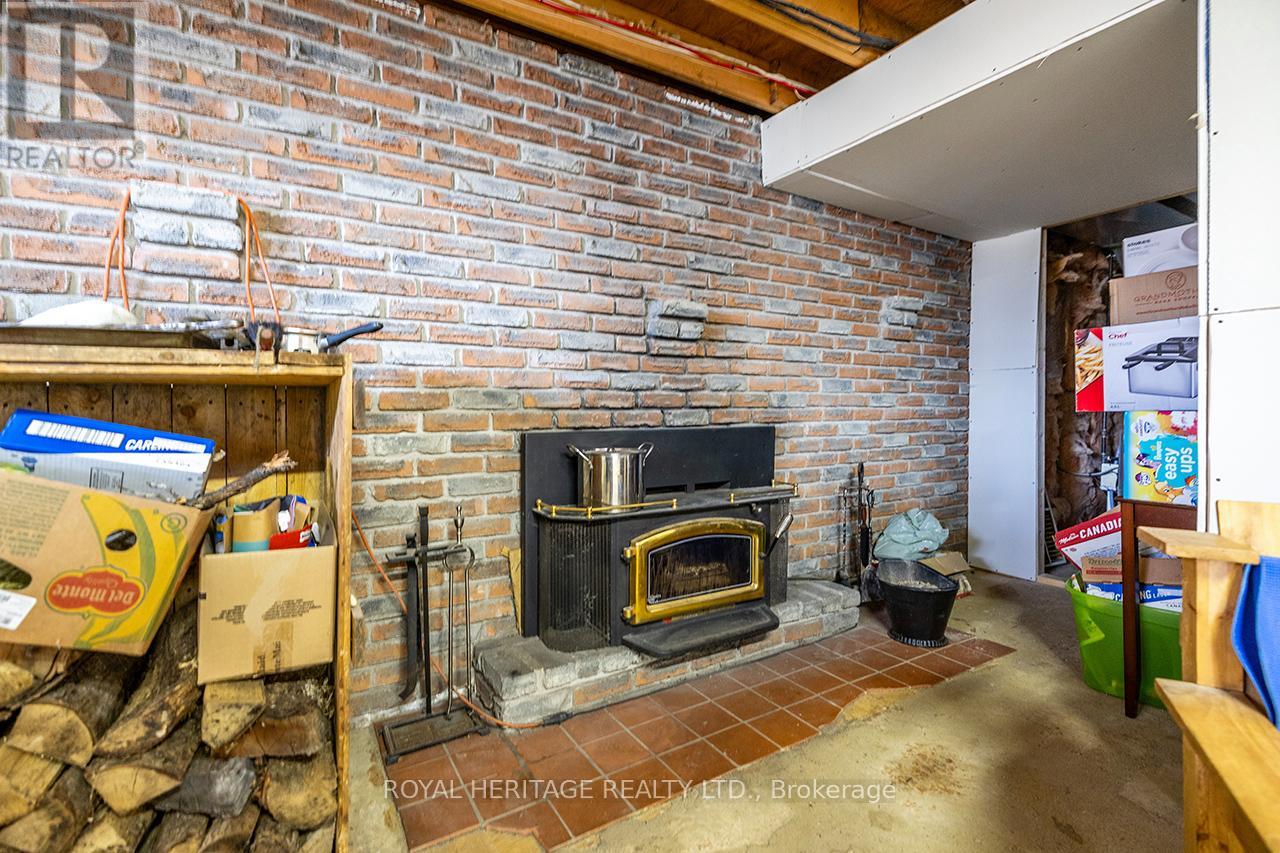 940 Portage Road, Kawartha Lakes, Ontario  K0M 2B0 - Photo 21 - X12088118