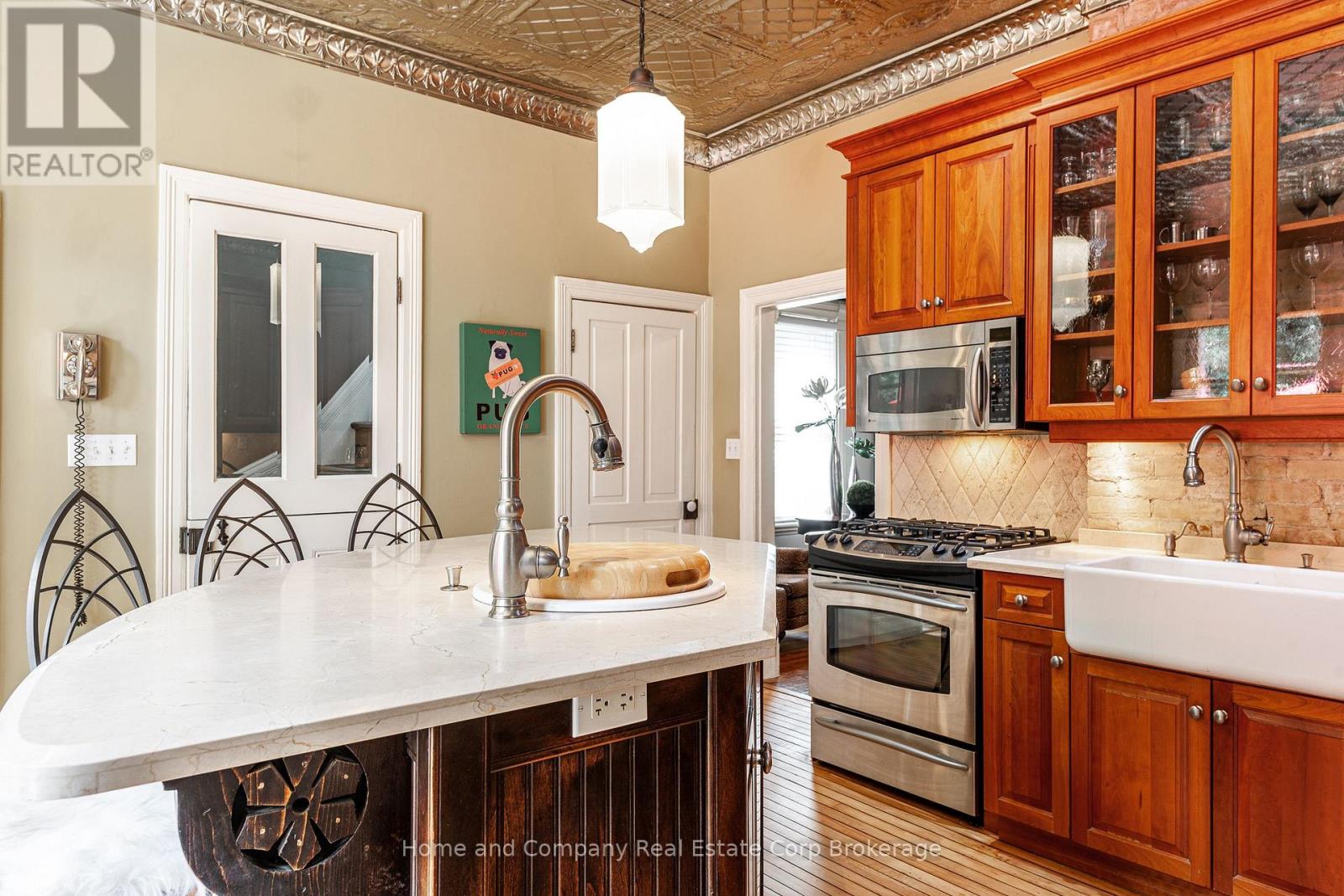 51 Shrewsbury Street, Stratford, Ontario  N5A 2V4 - Photo 17 - X11982389