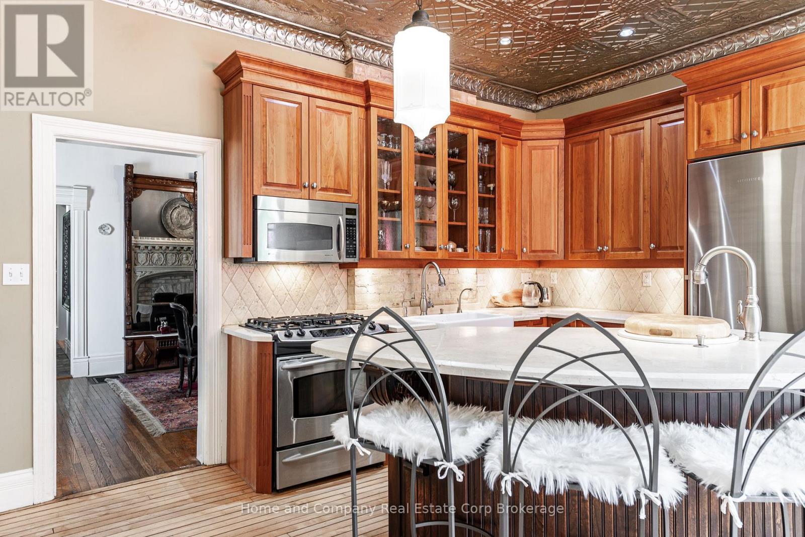 51 Shrewsbury Street, Stratford, Ontario  N5A 2V4 - Photo 20 - X11982389