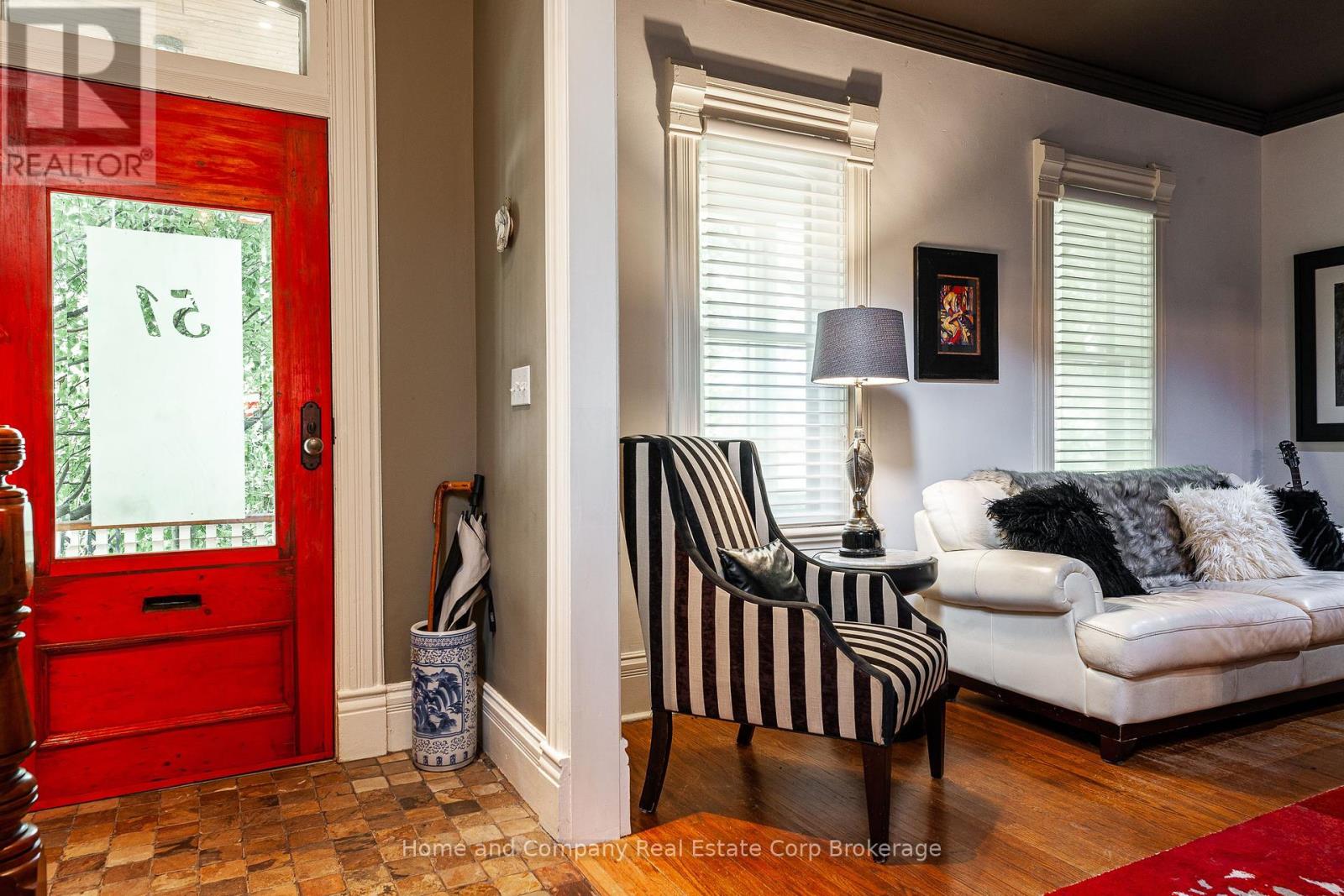 51 Shrewsbury Street, Stratford, Ontario  N5A 2V4 - Photo 3 - X11982389