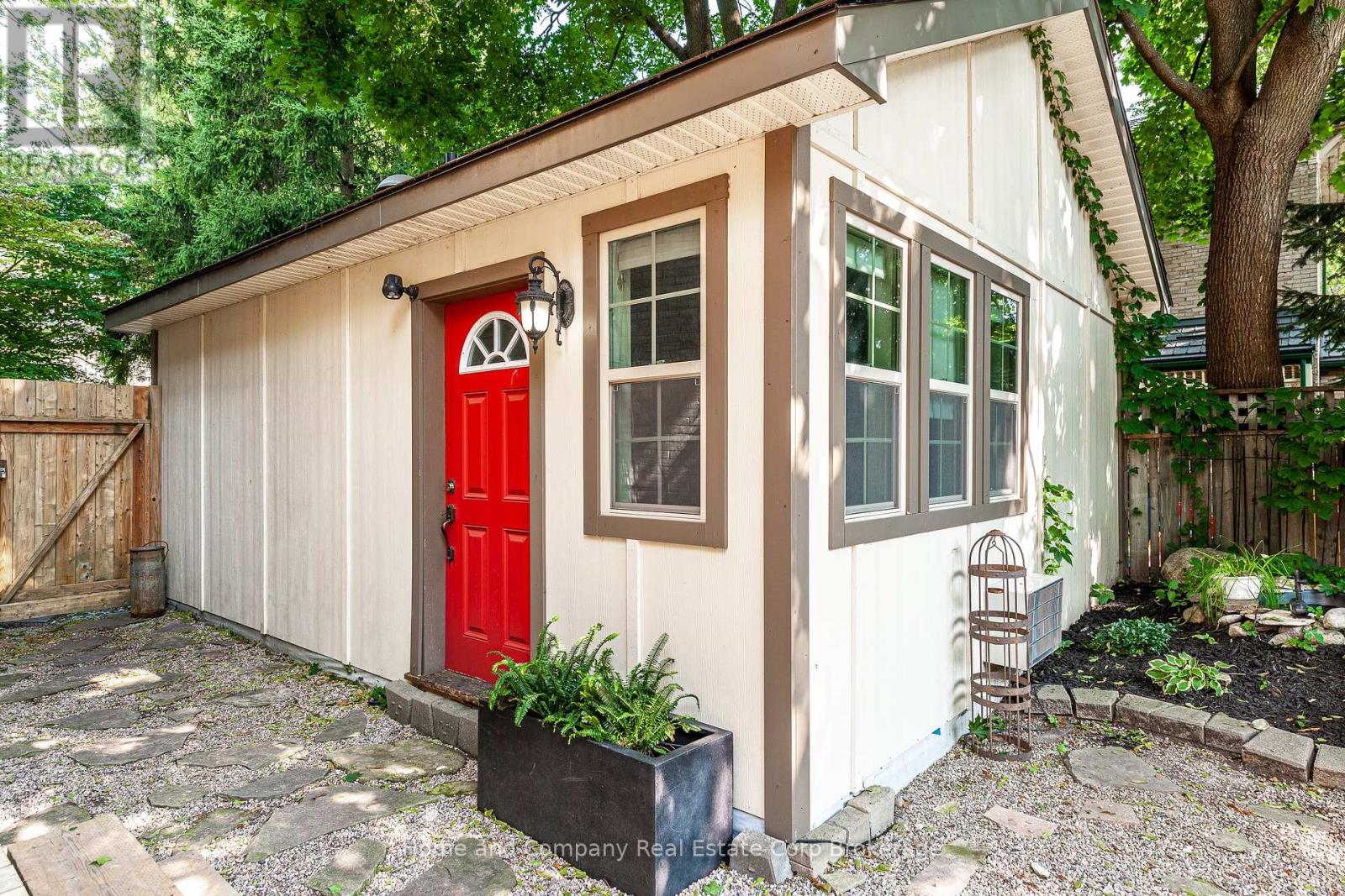 51 Shrewsbury Street, Stratford, Ontario  N5A 2V4 - Photo 39 - X11982389