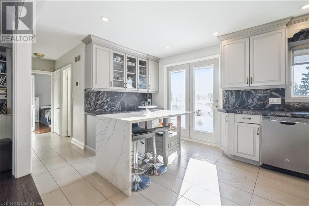 858 Trinity Road, Ancaster, Ontario  L0R 1R0 - Photo 5 - 40718972