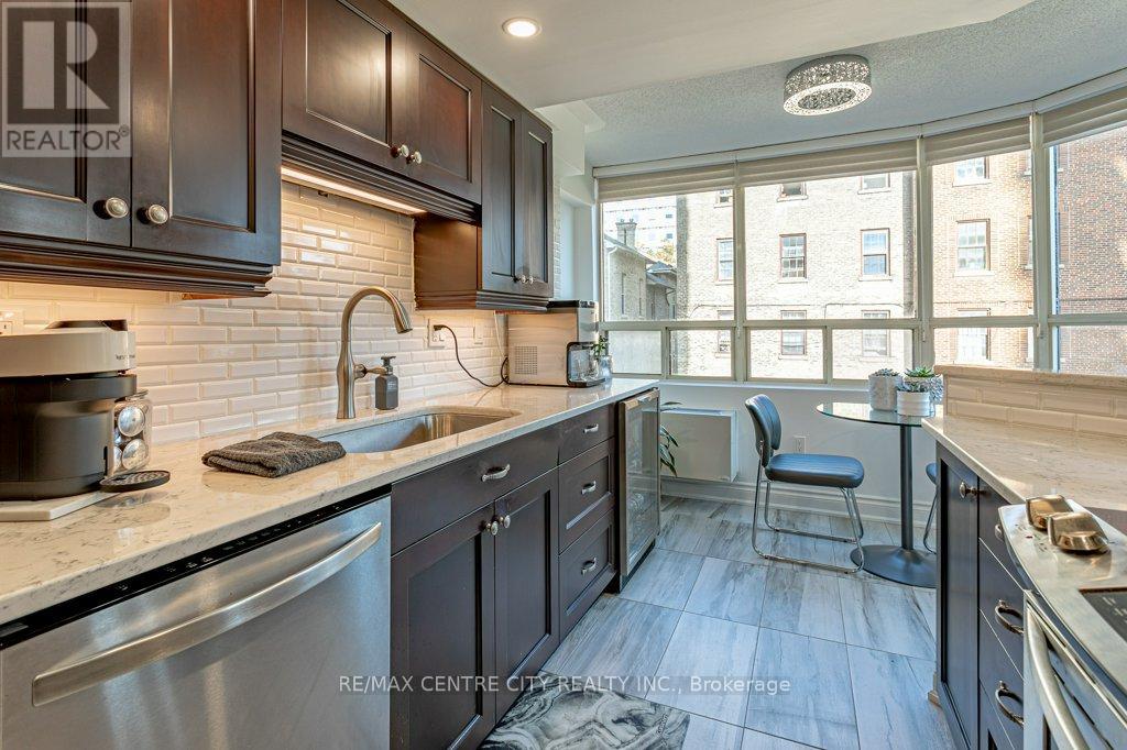 Photo 19 of 50 for 204 - 7 Picton Street