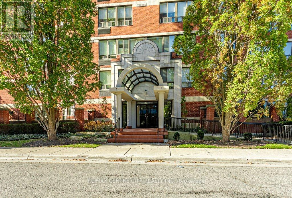 Property at 204 - 7 PICTON STREET image 2