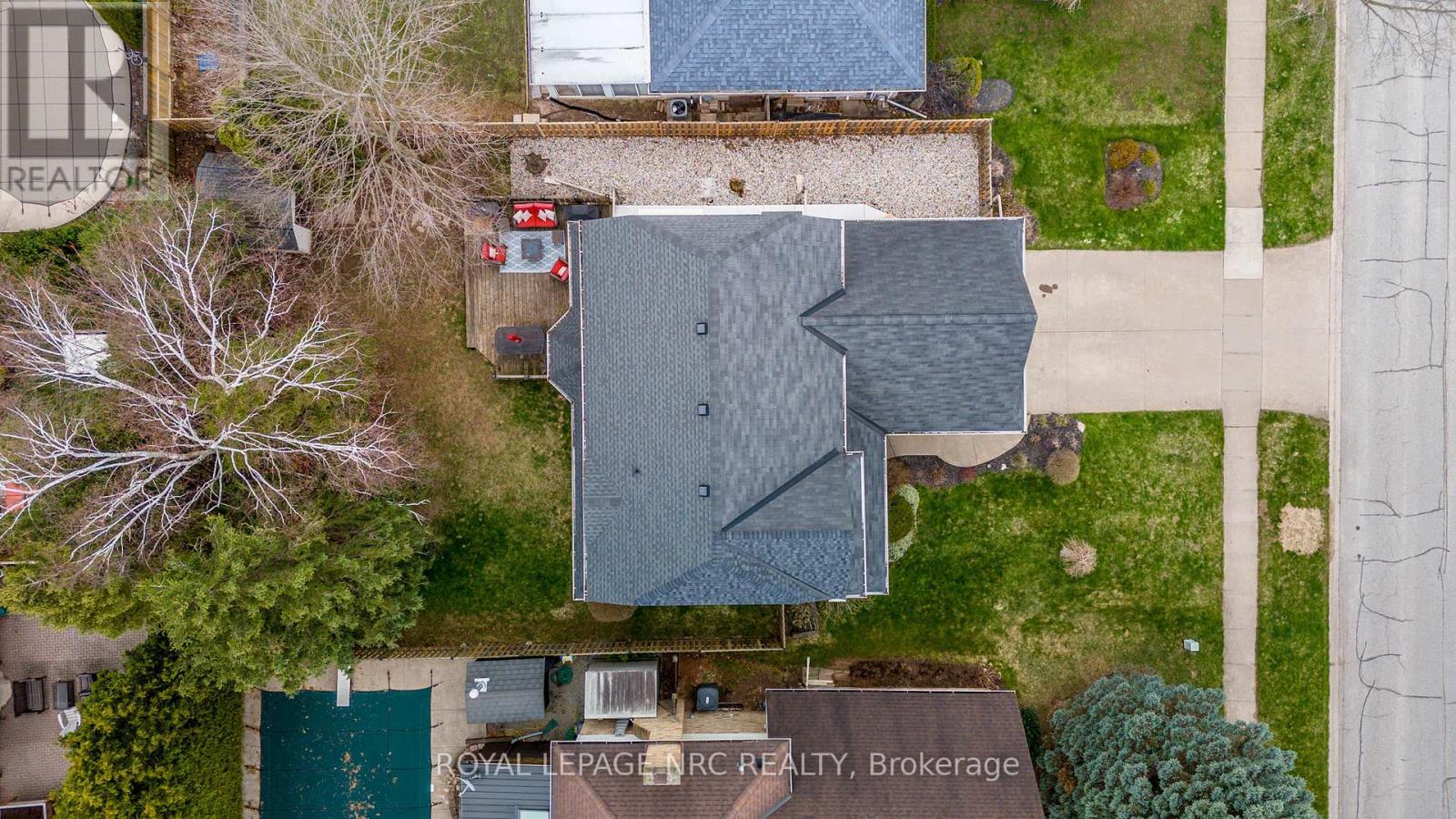 Property at 2675 MOUNTAINCREST AVENUE image 4