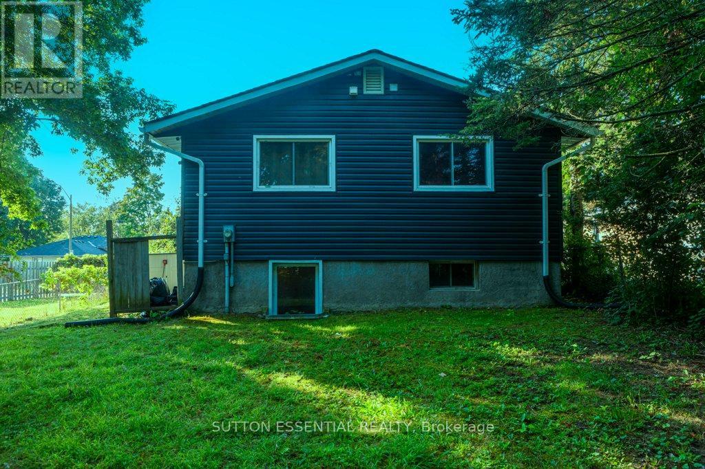 64 Woodstone Crescent, Kingston, Ontario  K7M 6K9 - Photo 22 - X12088187