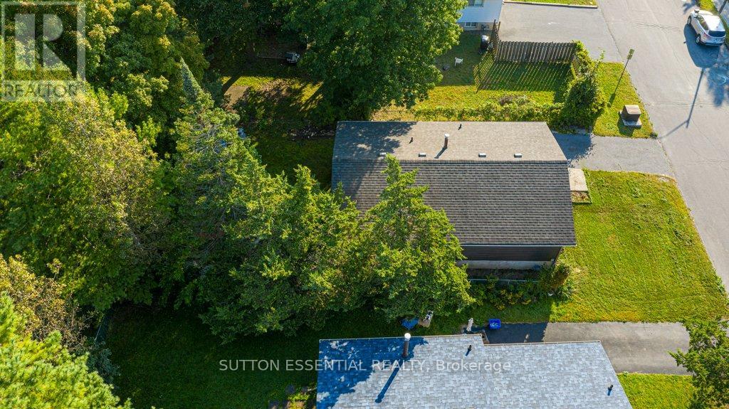 64 Woodstone Crescent, Kingston, Ontario  K7M 6K9 - Photo 28 - X12088187