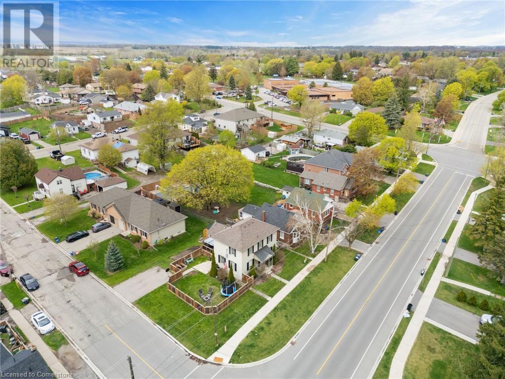 Property at 28 MARKET Street image 3