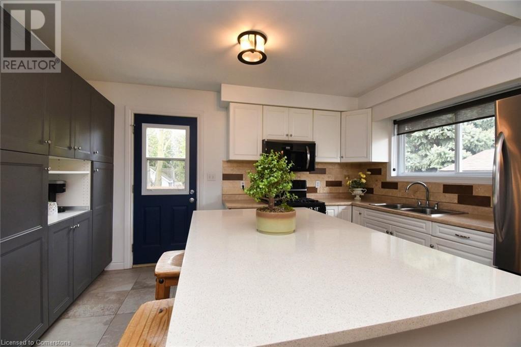 Property at 6 BRIERWOOD Avenue image 5