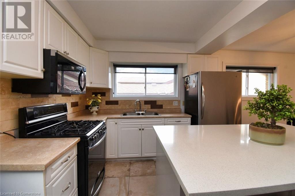 Property at 6 BRIERWOOD Avenue image 4