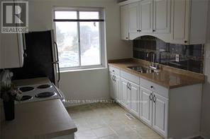 5 - 93 Rameau Drive, Toronto, Ontario  M2H 1T6 - Photo 6 - C12088147