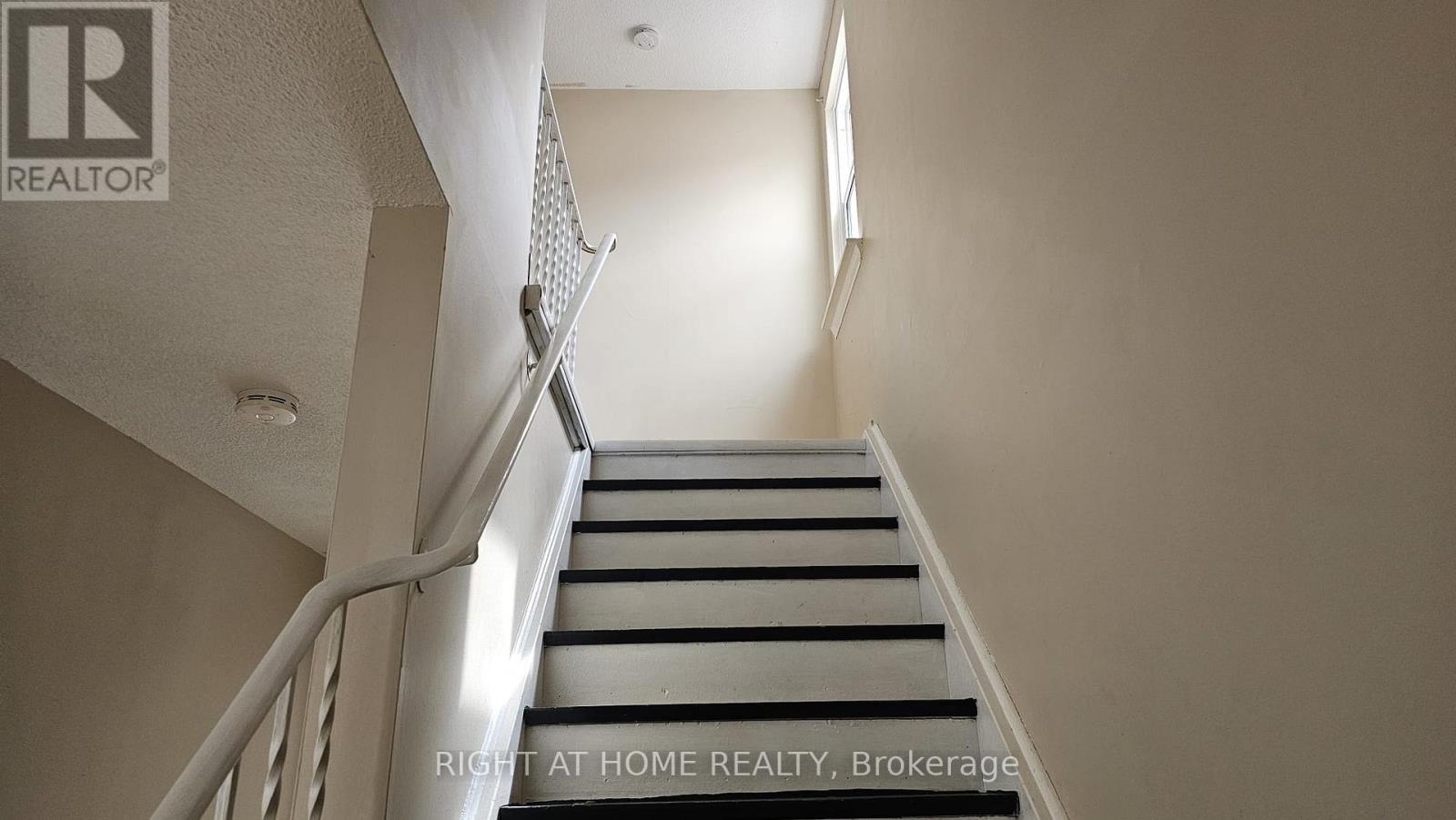 1391 Fenelon Crescent, Oshawa, Ontario  L1J 6G2 - Photo 10 - E12088141