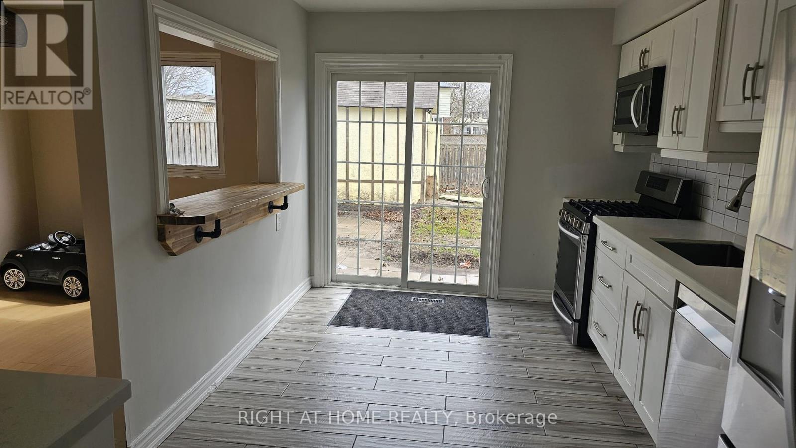 1391 Fenelon Crescent, Oshawa, Ontario  L1J 6G2 - Photo 8 - E12088141