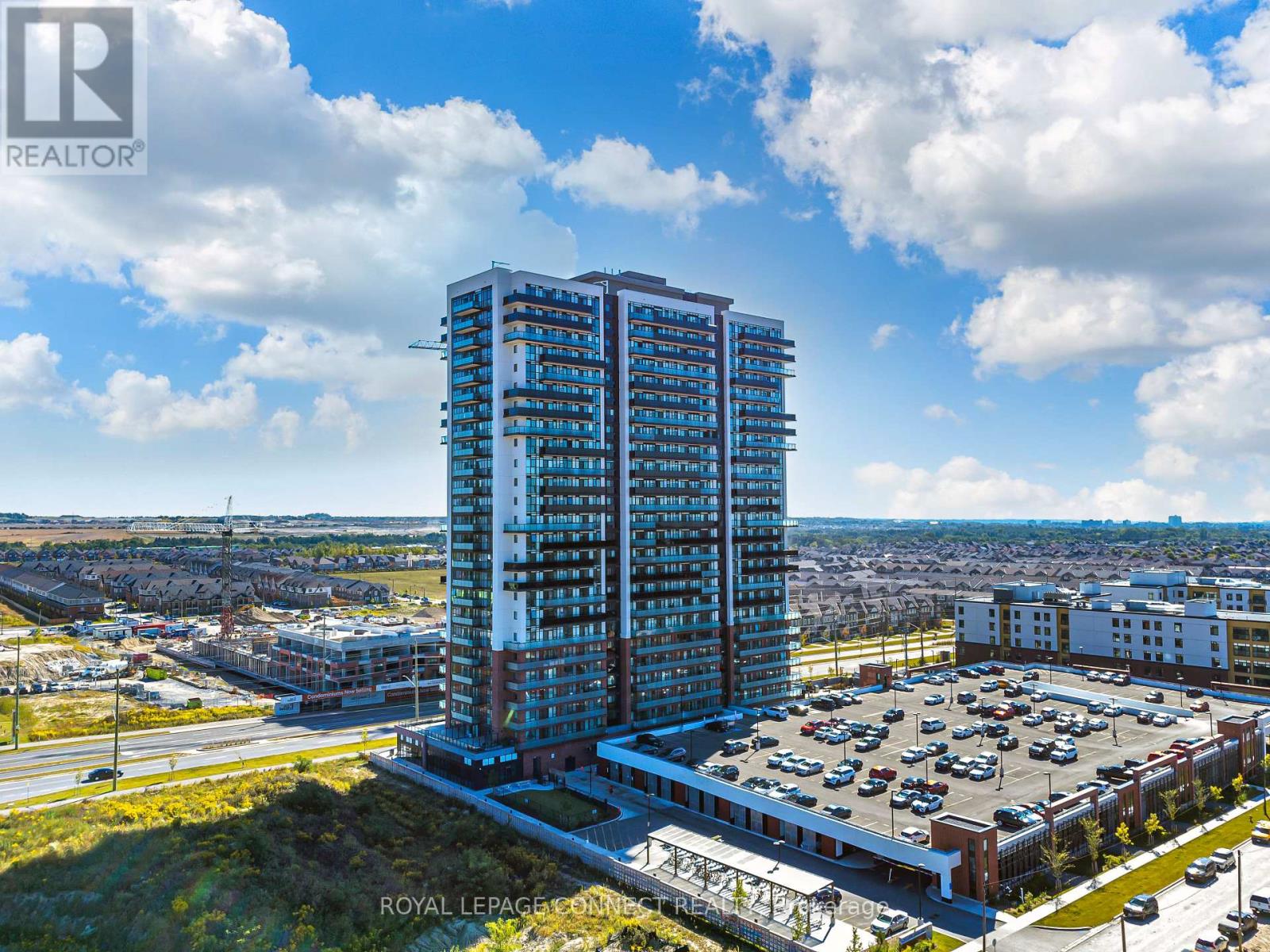 Property at 718 - 2550 SIMCOE STREET N image 1