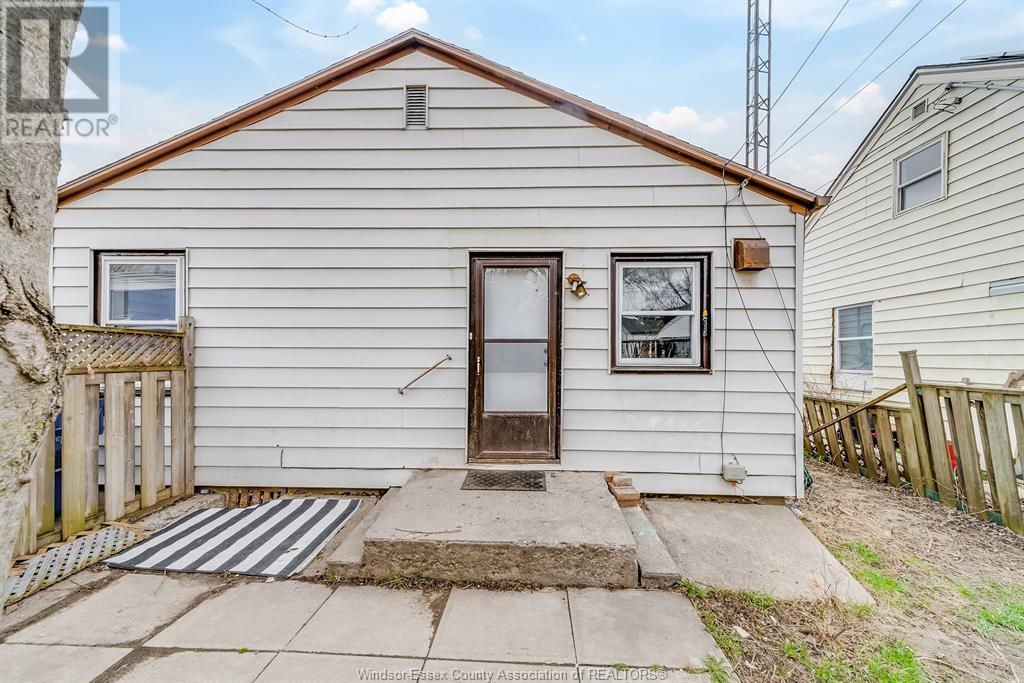 16 Mcnaughton Avenue, Wallaceburg, Ontario  N8A 1R8 - Photo 25 - 25008643
