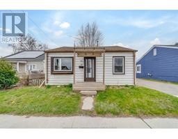 16 MCNAUGHTON AVENUE, Wallaceburg, Ontario