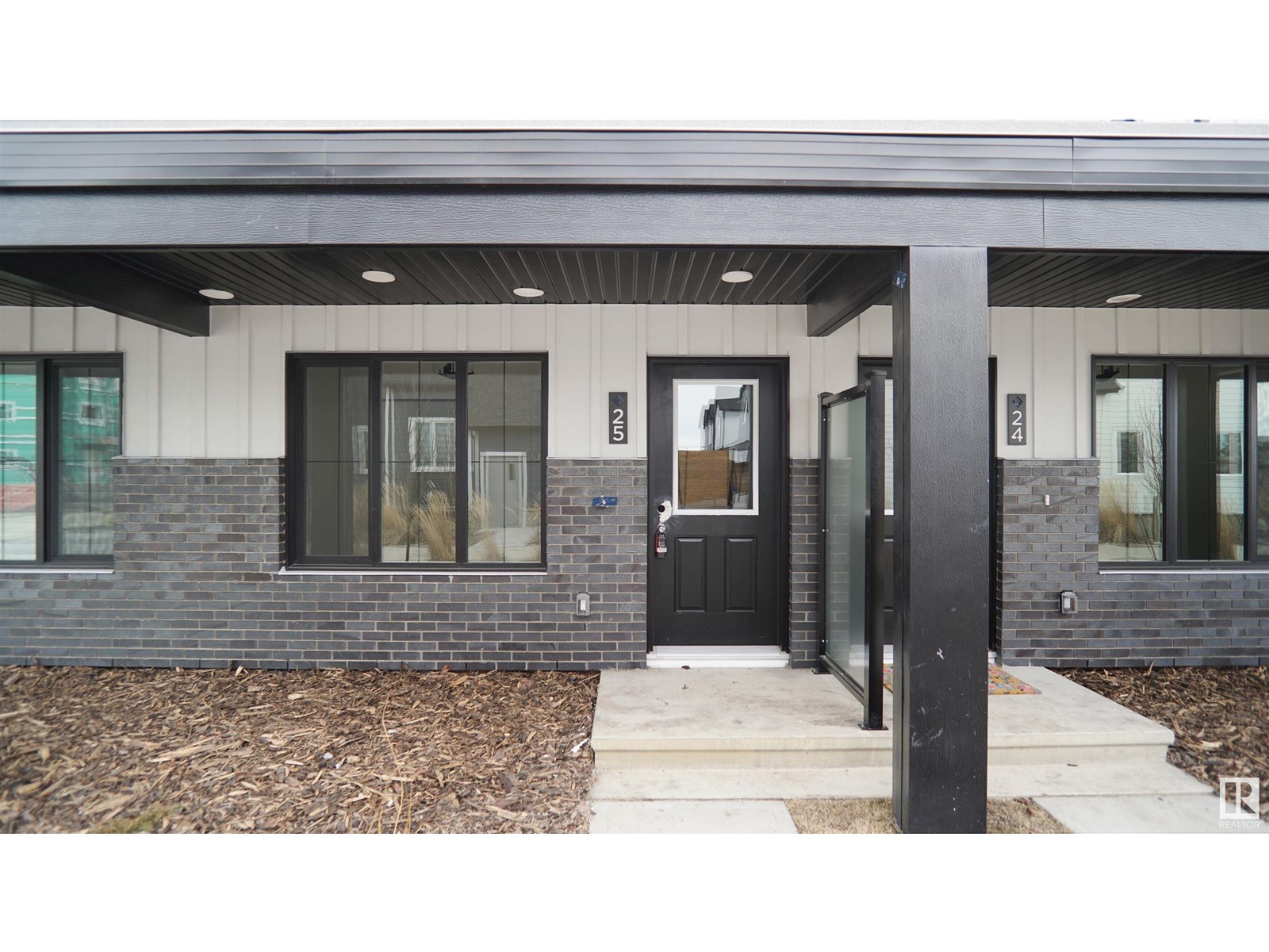 Property at #25 29 Airport RD NW image 3