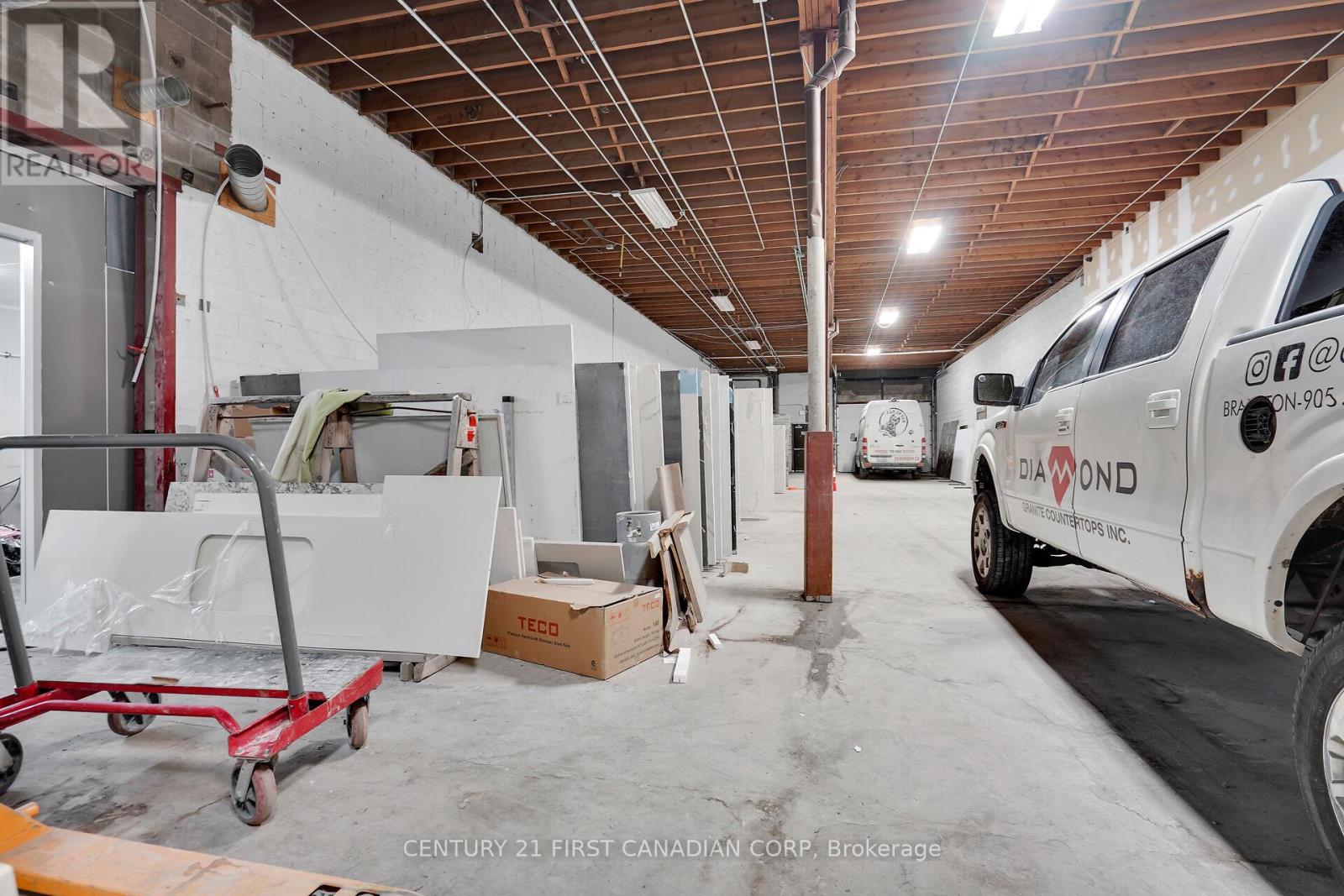 549 First Street, London East, Ontario  N5V 1Z5 - Photo 16 - X12088423